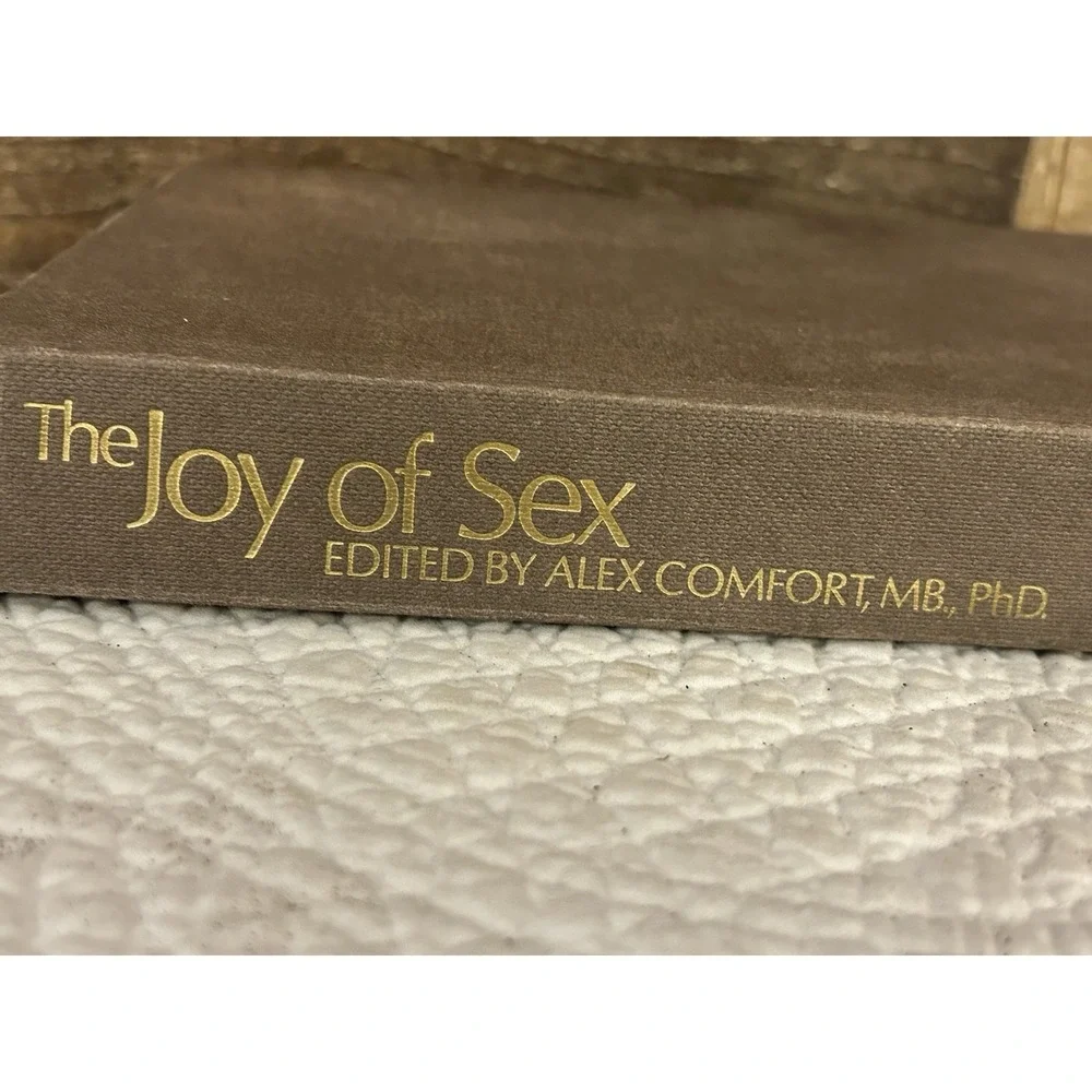 1972‎ The Joy Of Sex Dr. Alex Comfort First Edition Hardcover Book Illustrated